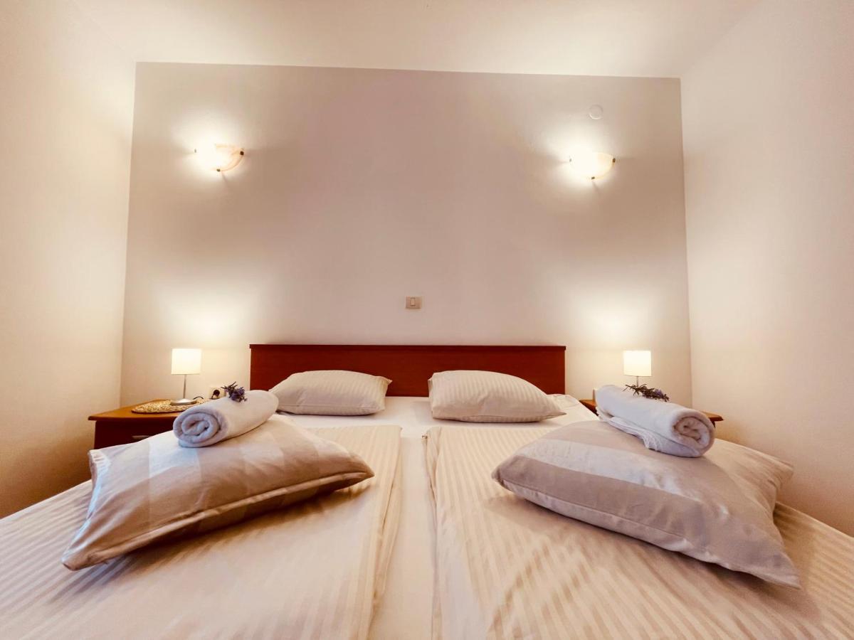 Apartments Stina Seget Vranjica Luaran gambar